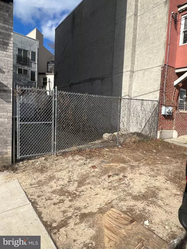 702 N 18TH ST, Philadelphia, PA 19130