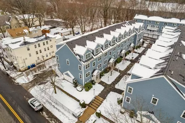 312 Water St #19, Lawrence, MA 01841