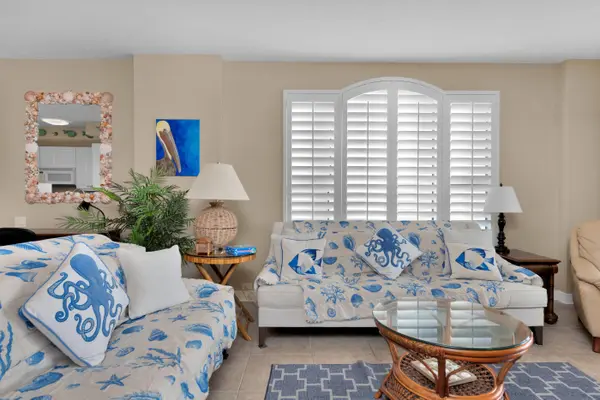 8515 E Gulf Boulevard ## 9A, Navarre, FL 32566