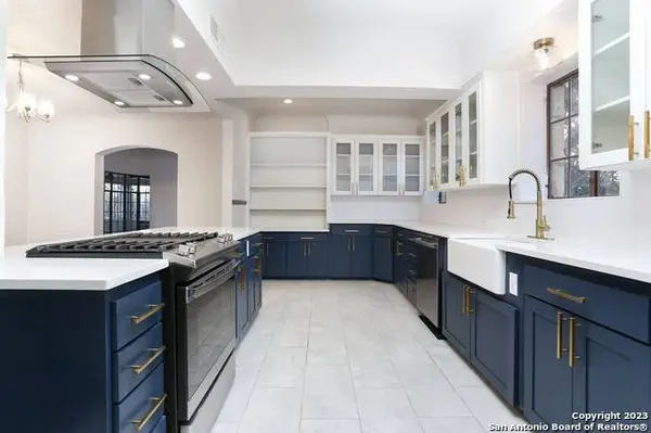 1148 SUNSHINE DR, San Antonio, TX 78228-2924