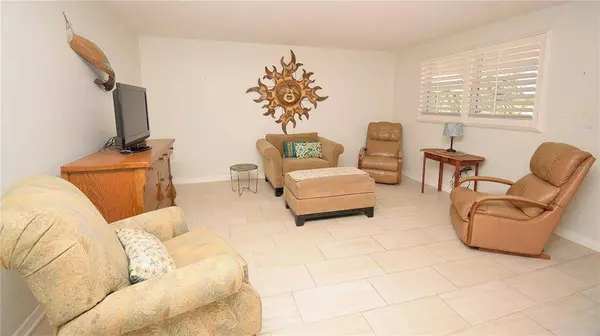 401 MONROE AVE #B202, Cape Canaveral, FL 32920