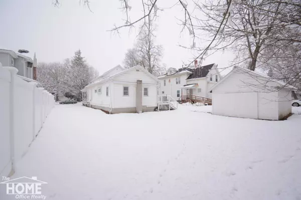 314 N Saginaw St., Owosso, MI 48867