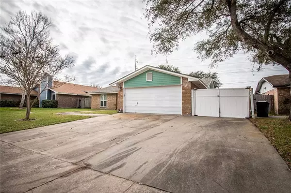 5245 Fulwell DR, Corpus Christi, TX 78413