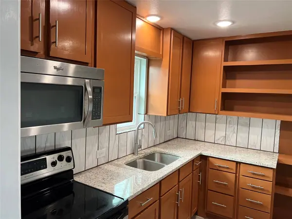 3929 Ramona Avenue, Dallas, TX 75216