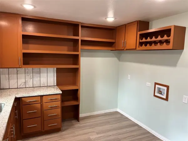 3929 Ramona Avenue, Dallas, TX 75216