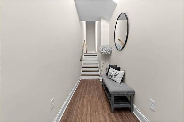 1663 Mountain Top LN, Smyrna, GA 30082