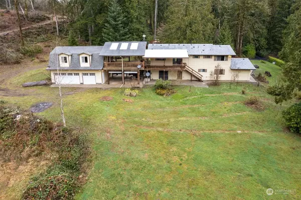 203 NE Bear Creek Dewatto RD, Belfair, WA 98528
