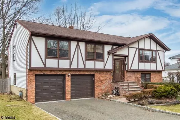 4 F X Downey Ct, Parsippany-troy Hills Twp., NJ 07054