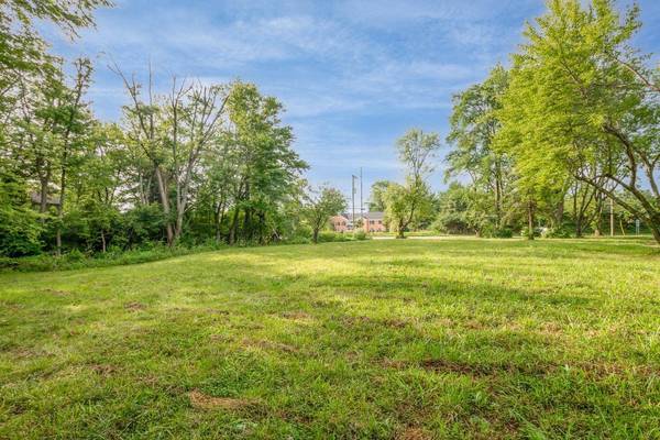 11853 Montgomery Road, Symmes Twp, OH 45249