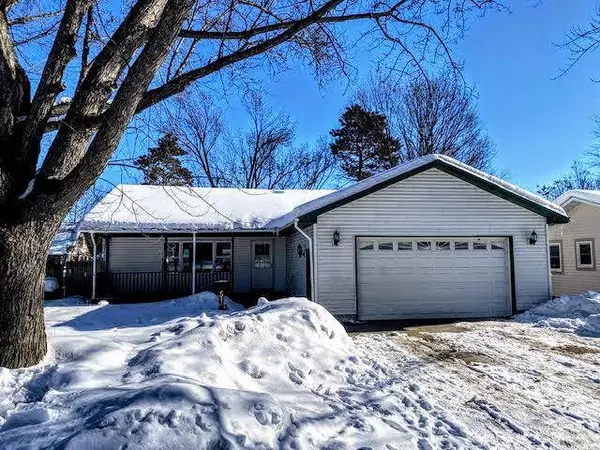 510 Ashland ST N, Cambridge, MN 55008