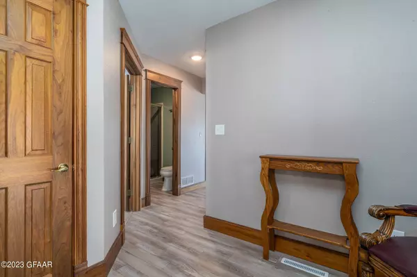 19604 445TH Avenue SW, East Grand Forks, MN 56721