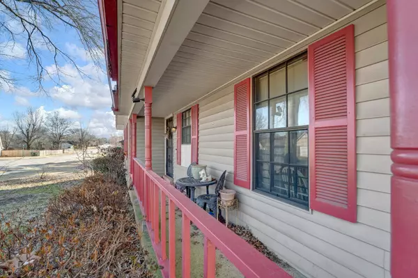 4811 BARKSHIRE DR, Memphis, TN 38141