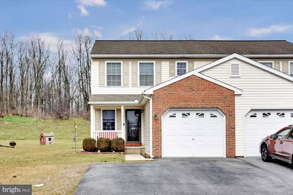 49 BEVERLY DR, Myerstown, PA 17067