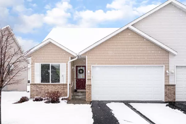 4205 Blakewood DR, Shakopee, MN 55379