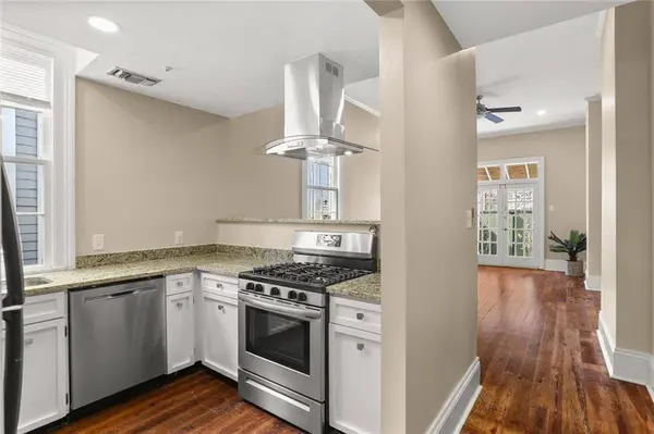 1724 GENERAL TAYLOR ST, New Orleans, LA 70115