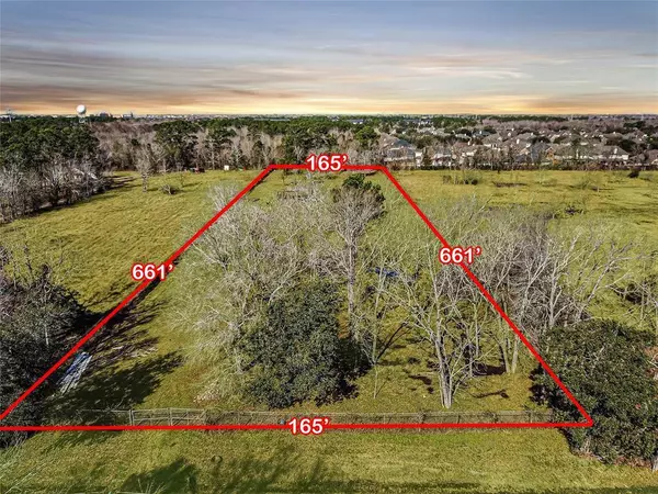 1517 Rodeo Bend RD, Dickinson, TX 77539