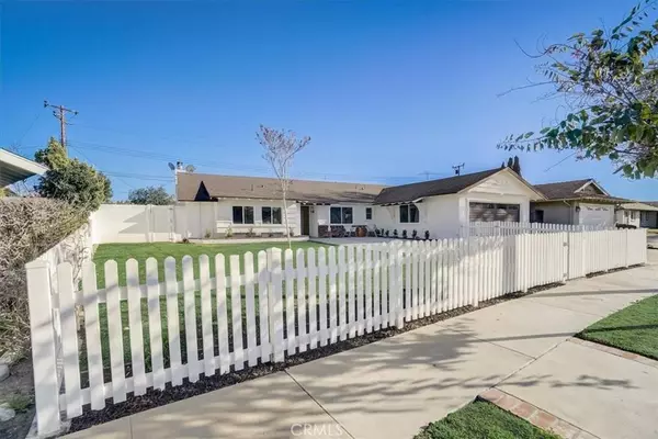 2878 Velasco LN, Costa Mesa, CA 92626