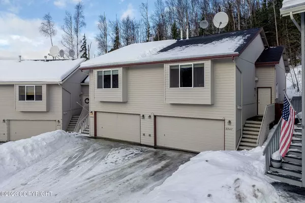 8949 Eagle Place LOOP 26, Eagle River, AK 99577