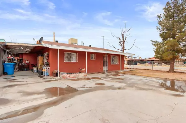 880 DELHI Drive, Socorro, TX 79927