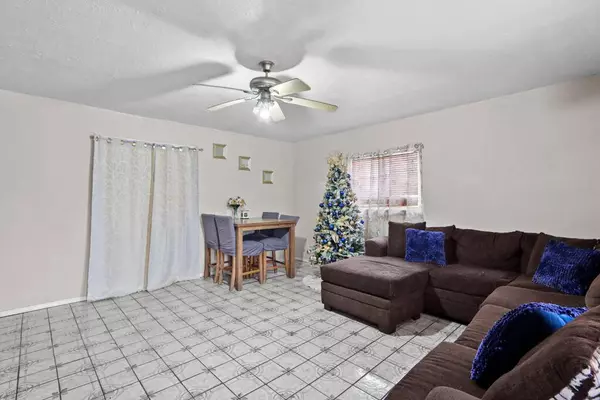 880 DELHI Drive, Socorro, TX 79927