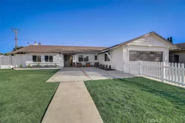 2878 Velasco LN, Costa Mesa, CA 92626