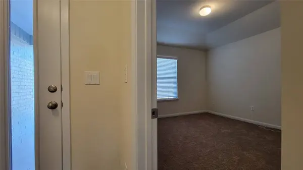 9805 Eloquence DR, Manor, TX 78653