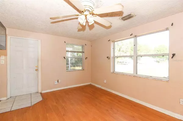 147 DELEON RD, Debary, FL 32713