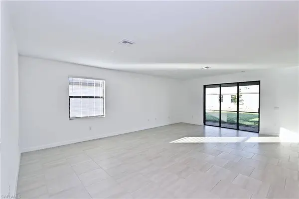 18354 Ridgeline DR, Estero, FL 33928