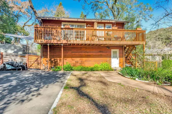 111 Carmel WAY, Portola Valley, CA 94028