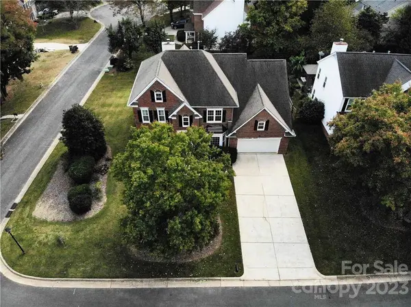 2609 Lamp Post LN, Kannapolis, NC 28081