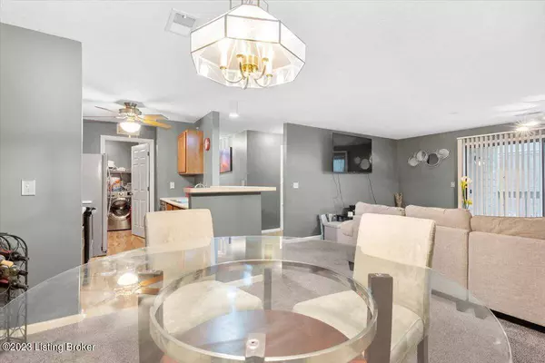 8506 Ambrosse Ln 208, Louisville, KY 40299