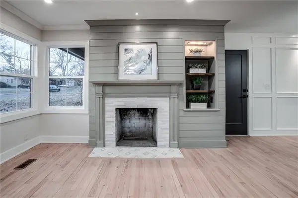 5431 ASH DR, Roeland Park, KS 66205