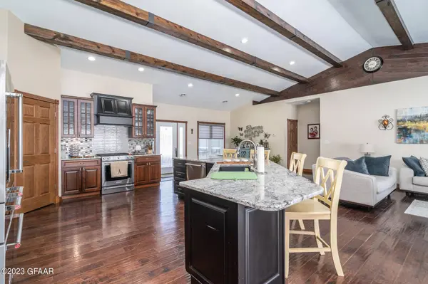 188 DESIREE Drive, Grand Forks, ND 58201