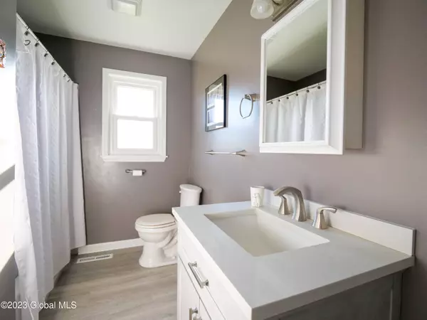 26 Joyce Road, Stillwater, NY 12118