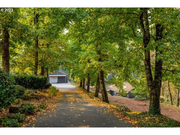 21300 S GRAPEVINE RD, West Linn, OR 97068