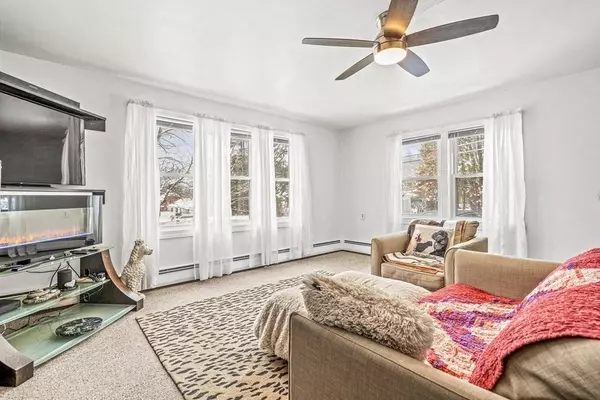 57 Woburn St, Methuen, MA 01844