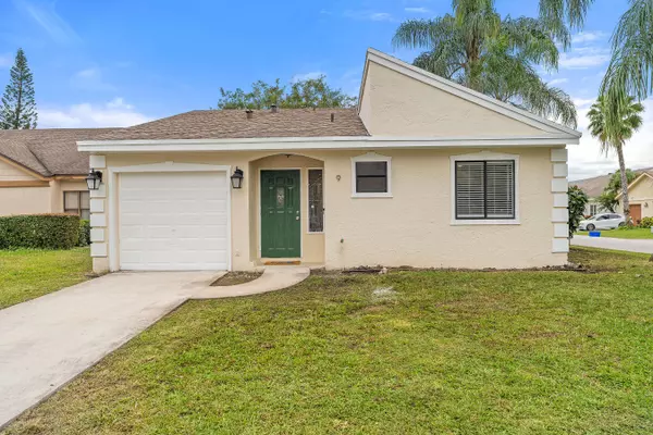 9 Whitehall WAY, Boynton Beach, FL 33436