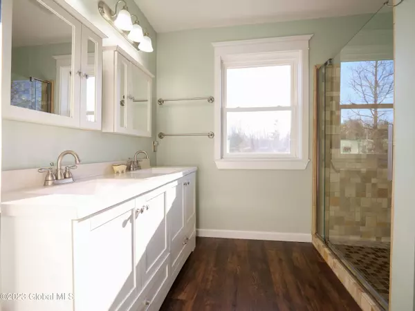 26 Joyce Road, Stillwater, NY 12118