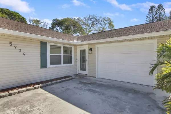 5704 Myrtle DR, Fort Pierce, FL 34982