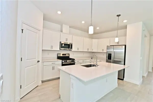 18354 Ridgeline DR, Estero, FL 33928