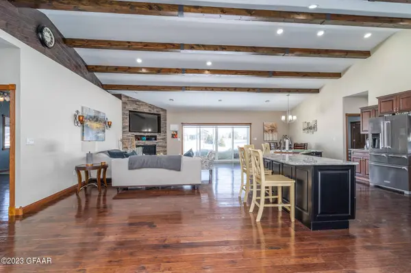 188 DESIREE Drive, Grand Forks, ND 58201