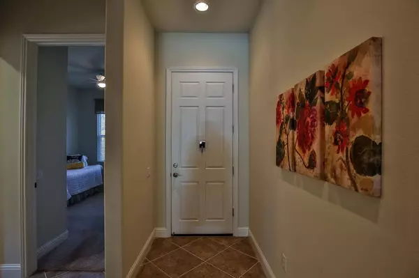 2016 Devonport LOOP, Roseville, CA 95747