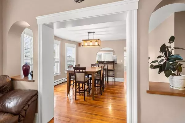 15 Columbia Rd, North Andover, MA 01845