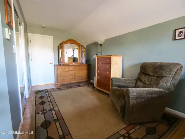 26 Joyce Road, Stillwater, NY 12118