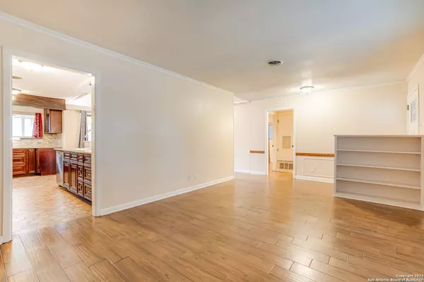 10907 Wedgewood Dr, San Antonio, TX 78230