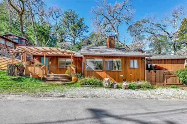 111 Carmel WAY, Portola Valley, CA 94028