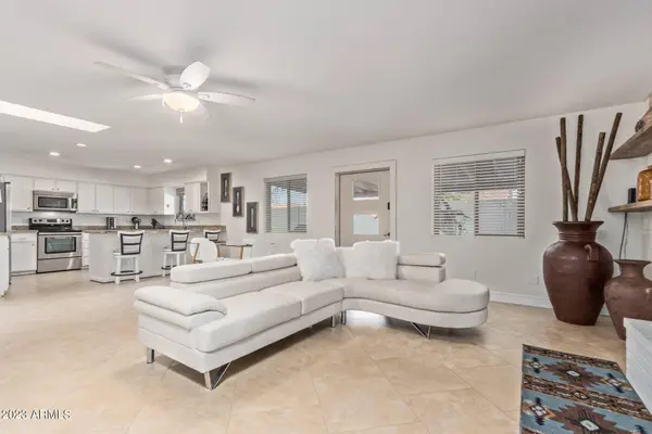 1516 E MCLELLAN Road, Mesa, AZ 85203
