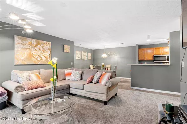 8506 Ambrosse Ln 208, Louisville, KY 40299