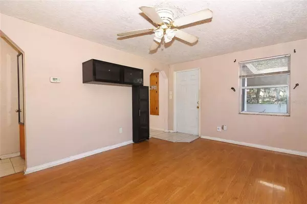 147 DELEON RD, Debary, FL 32713