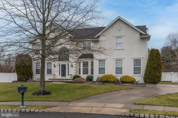 34 TARA DR, Mount Laurel, NJ 08054